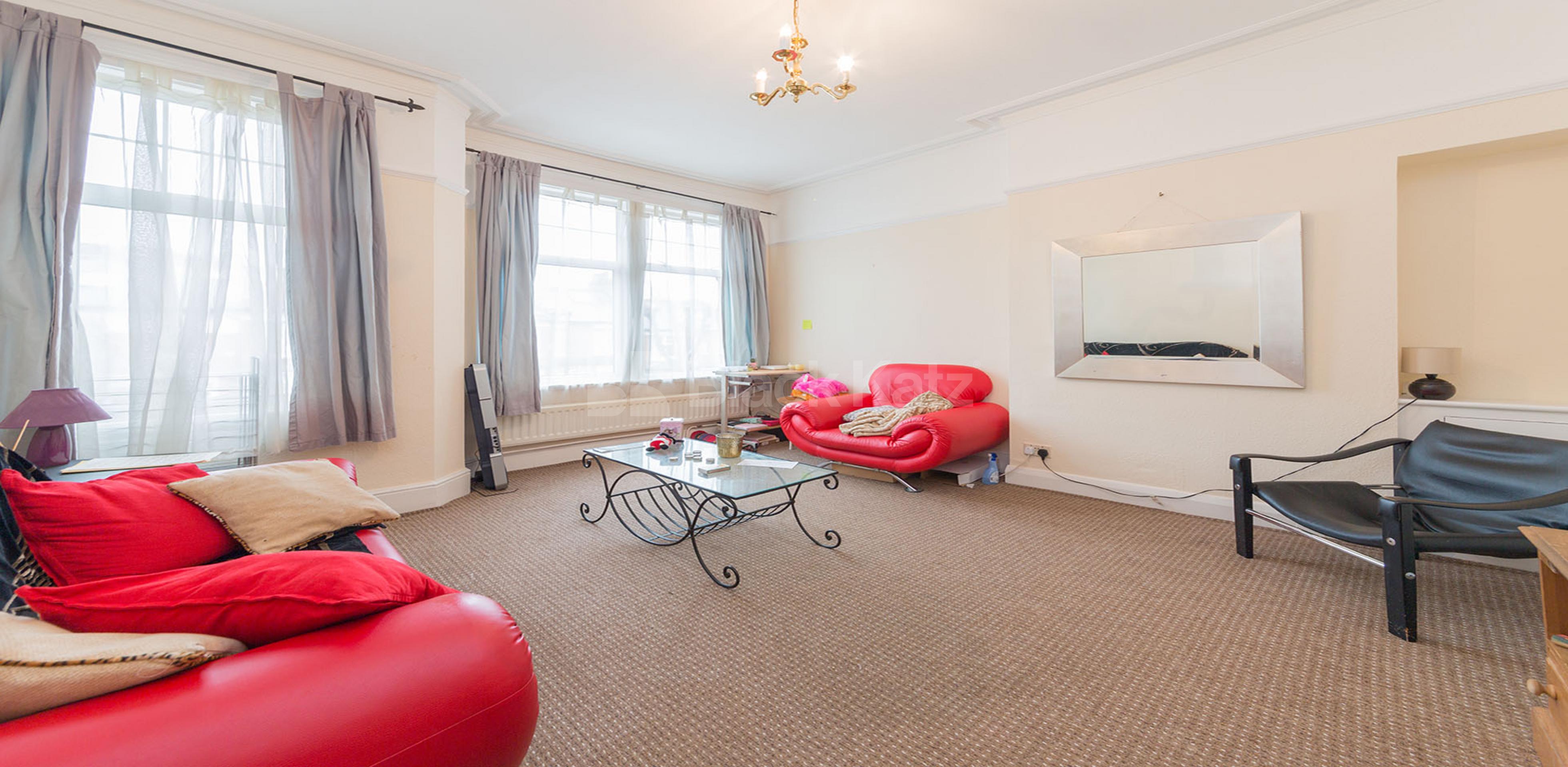 			NEW INSTRUCTION!, 2 Bedroom, 1 bath, 1 reception Flat			 Firs avenue, Muswell Hill N10
